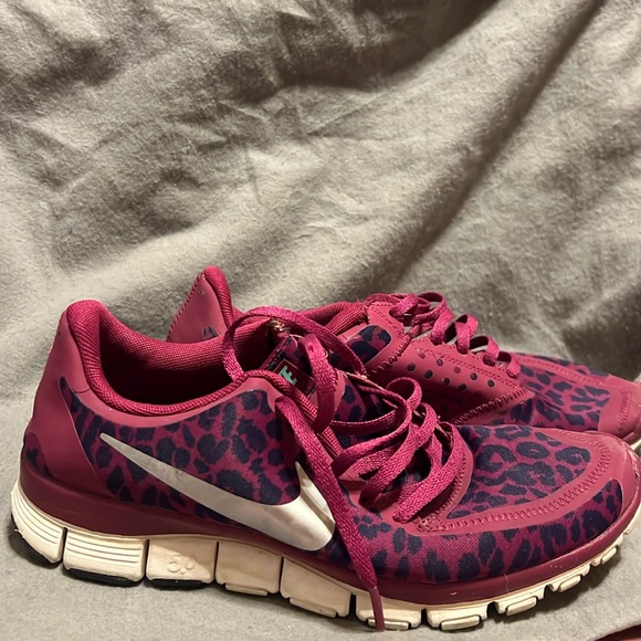 Nike 5.0 pink cheetah - Picture 1 of 9